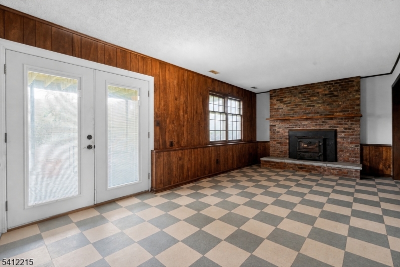 1 Mountain View Ct