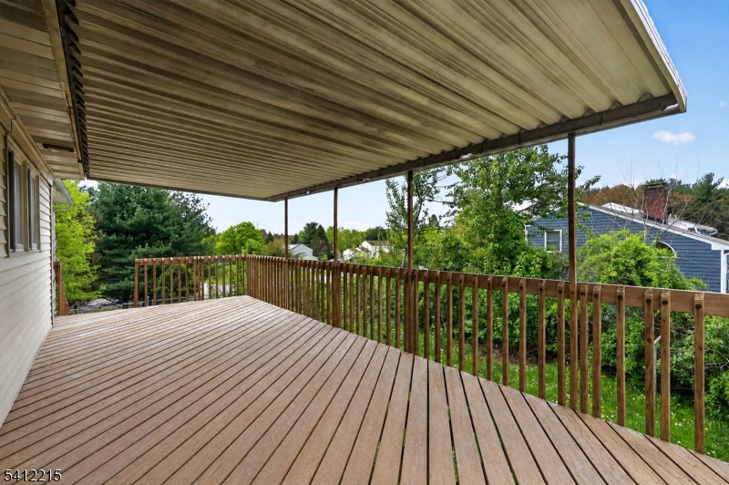 1 Mountain View Ct