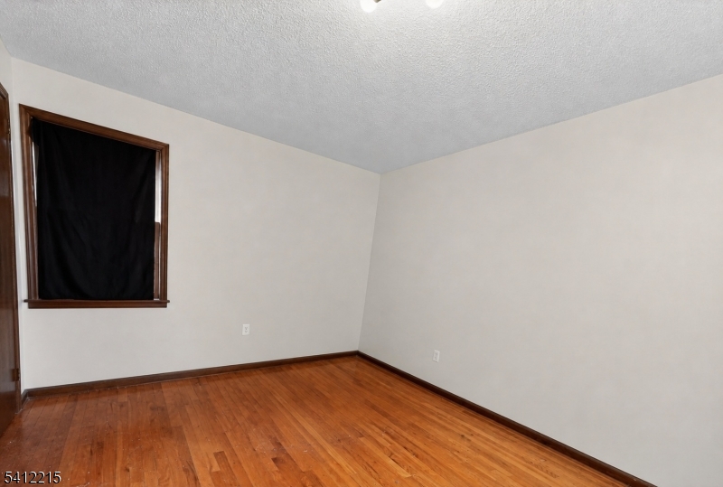 1 Mountain View Ct