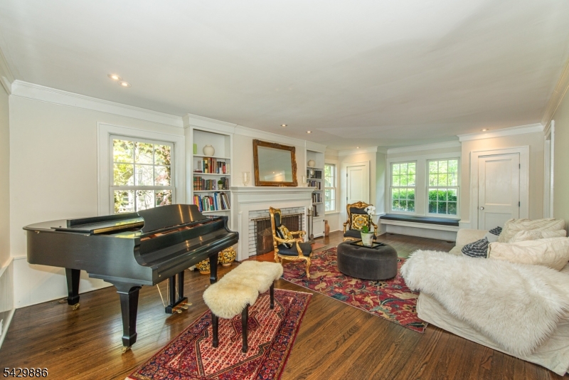 21 Fernwood Pl