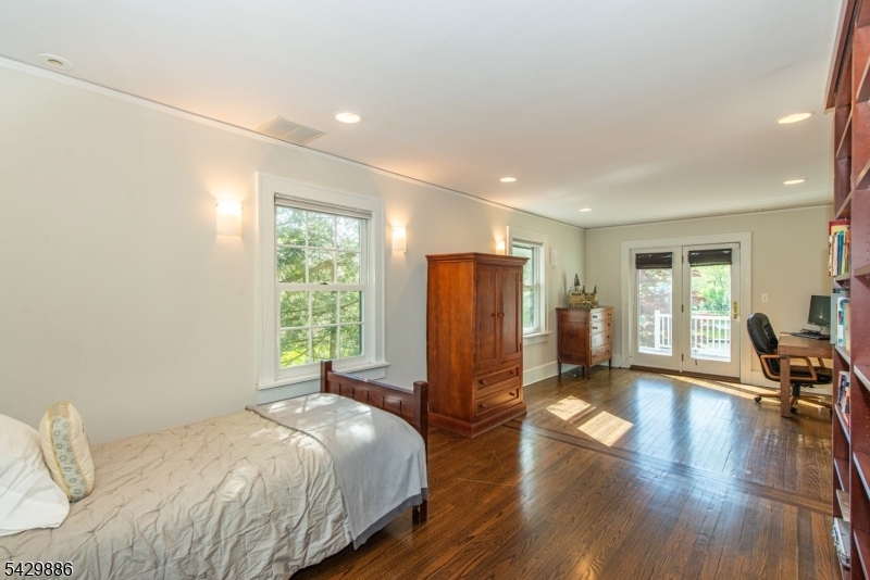 21 Fernwood Pl