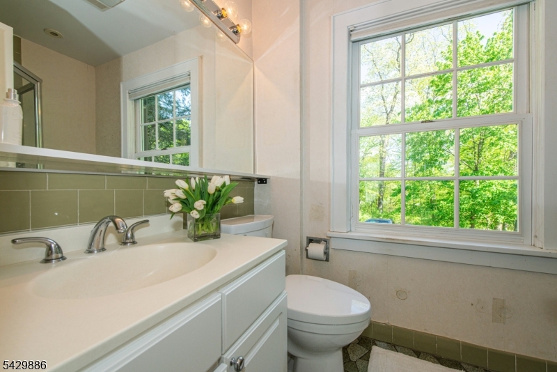 21 Fernwood Pl