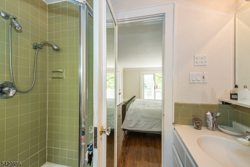 21 Fernwood Pl