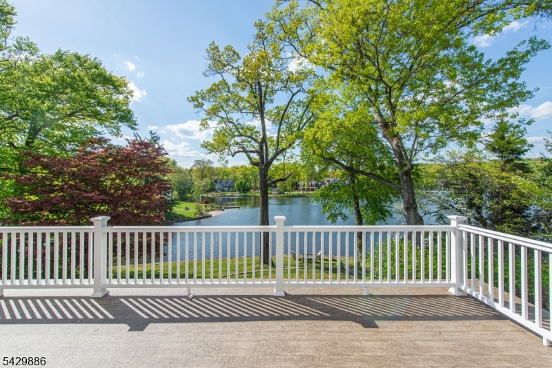 21 Fernwood Pl