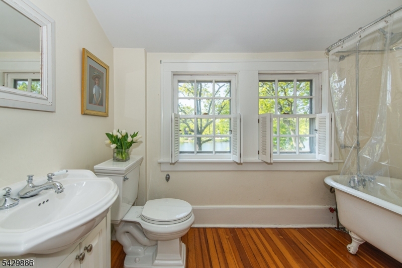 21 Fernwood Pl