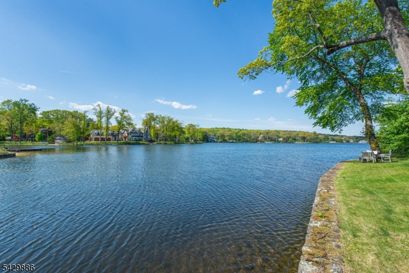 21 Fernwood Pl