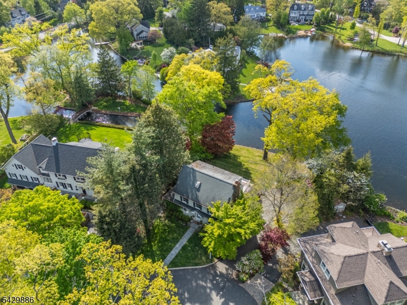21 Fernwood Pl