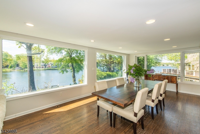 21 Fernwood Pl
