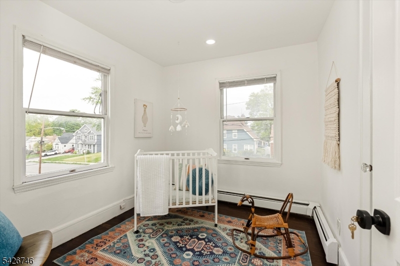 1046 Lorraine Ave
