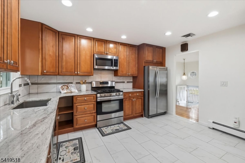 41 Ackerman Dr