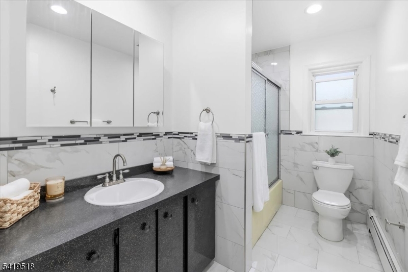 41 Ackerman Dr