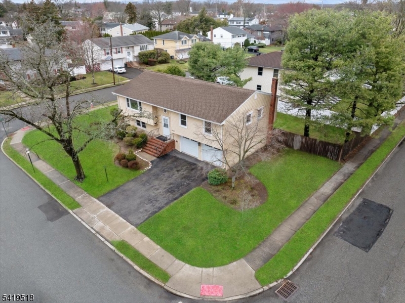 41 Ackerman Dr