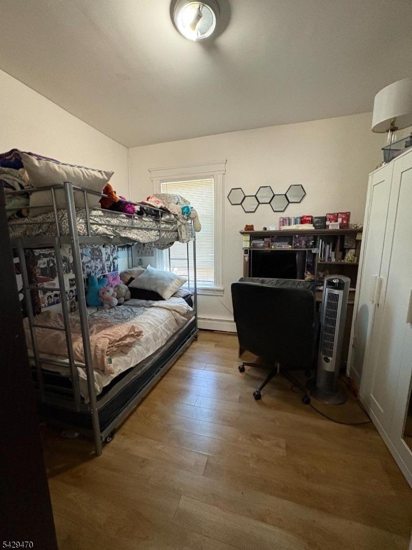 15 E Clay Ave #3