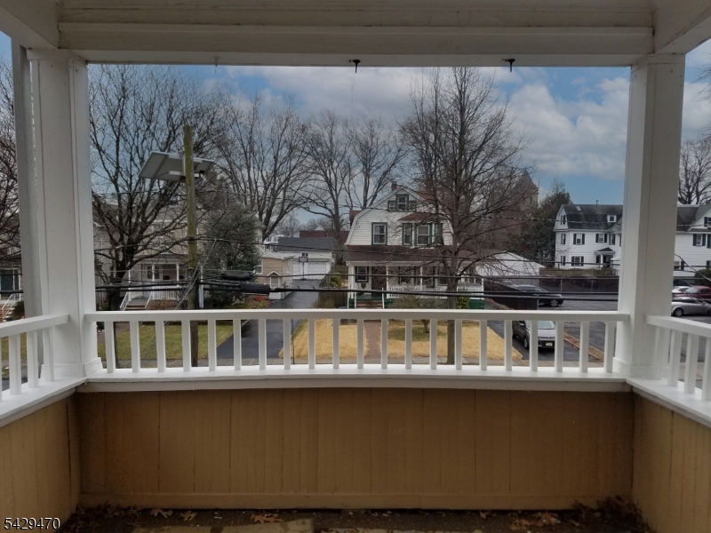 15 E Clay Ave #3