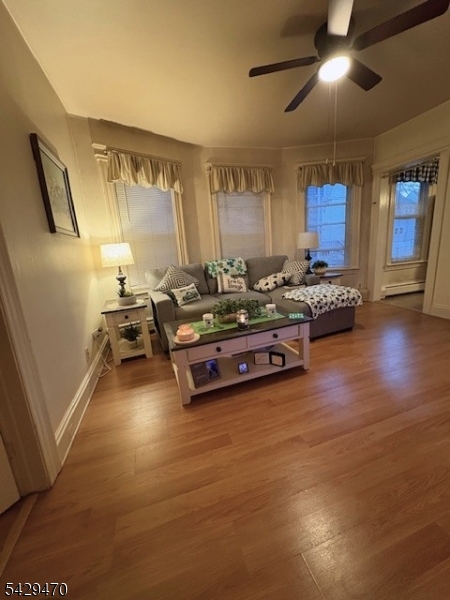 15 E Clay Ave #3