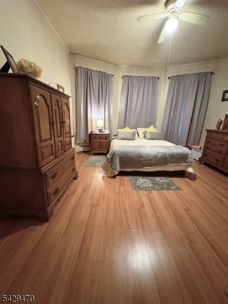 15 E Clay Ave #3