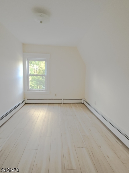 15 E Clay Ave #3