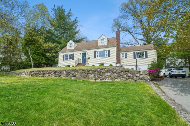 27 Dogwood Rd