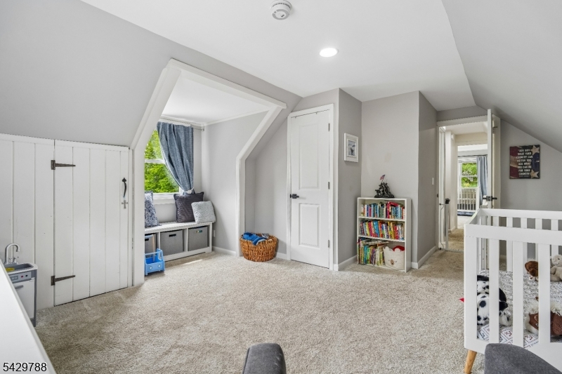 27 Dogwood Rd