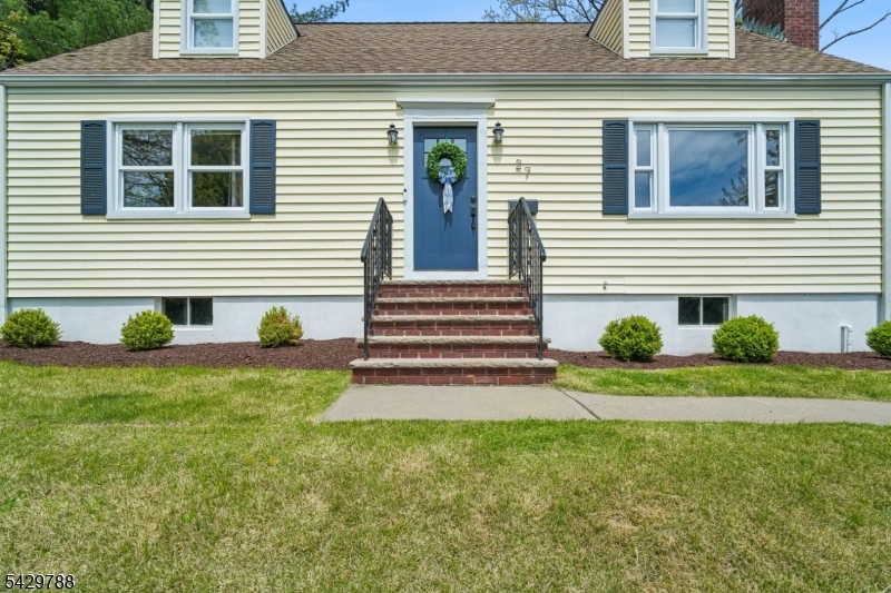27 Dogwood Rd