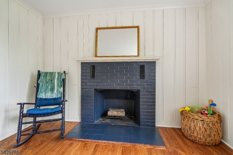 27 Dogwood Rd