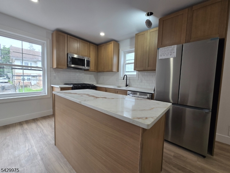 15 Chestnut Ave