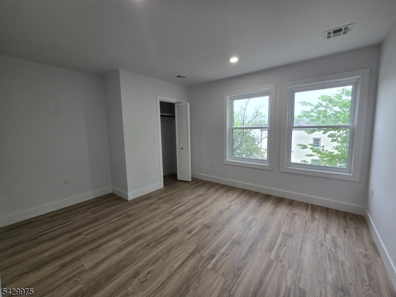 15 Chestnut Ave