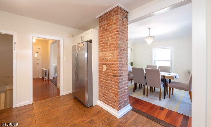 229 Lindsley Ave