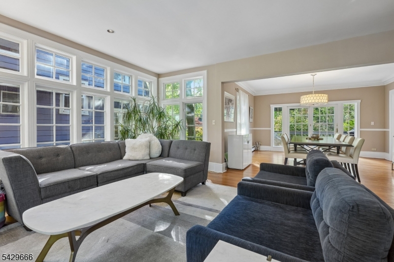 311 S Ridgewood Rd