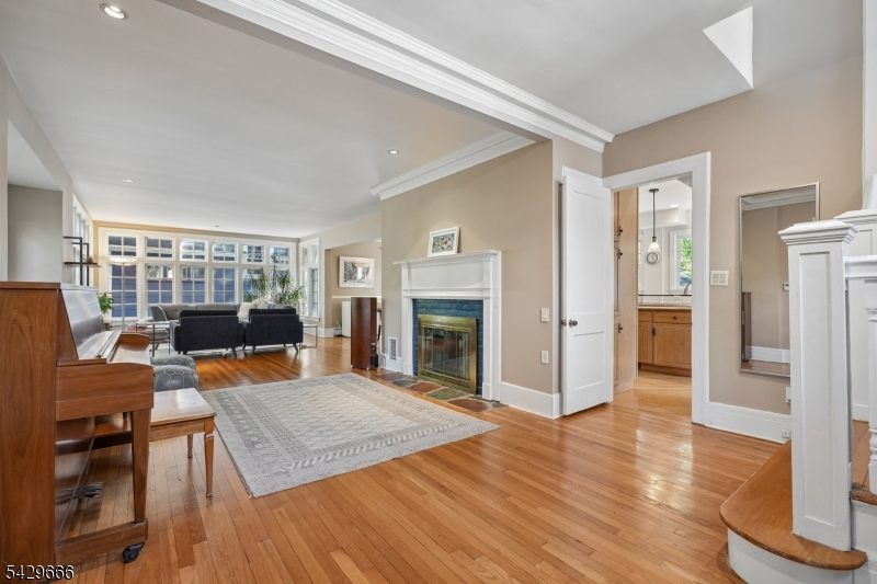 311 S Ridgewood Rd