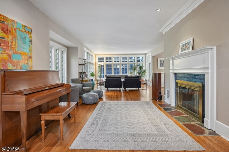 311 S Ridgewood Rd