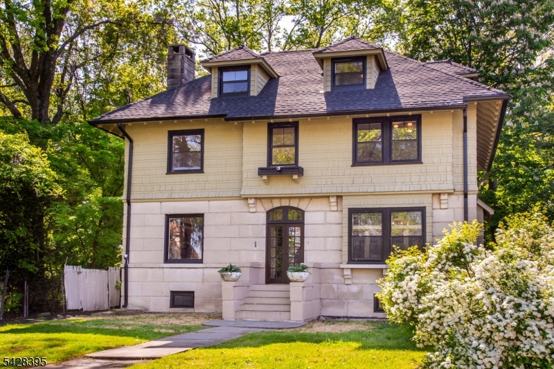 245 Midland Ave
