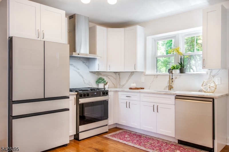 245 Midland Ave