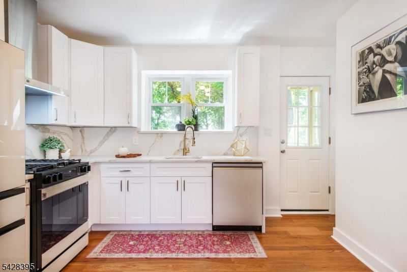 245 Midland Ave
