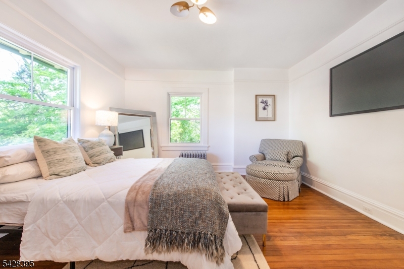 245 Midland Ave