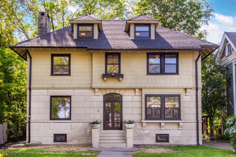 245 Midland Ave