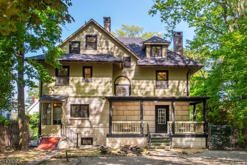 245 Midland Ave
