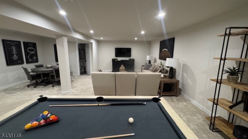 2 Drake Ct