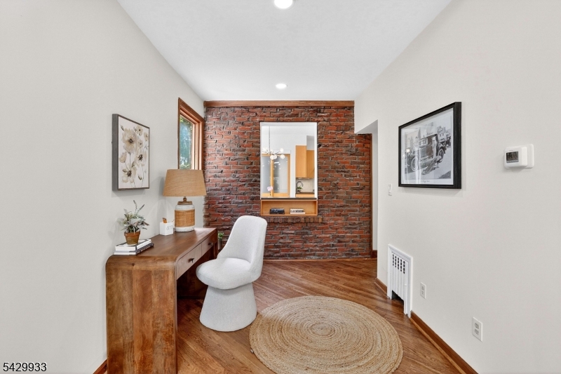184 Old Short Hills Rd