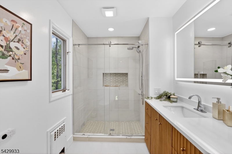 184 Old Short Hills Rd