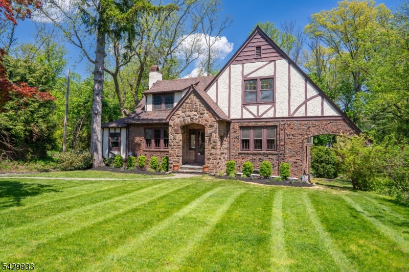 184 Old Short Hills Rd