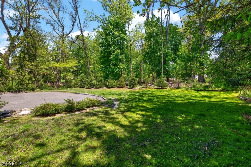 184 Old Short Hills Rd