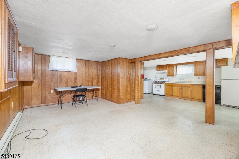 225 Linden Rd