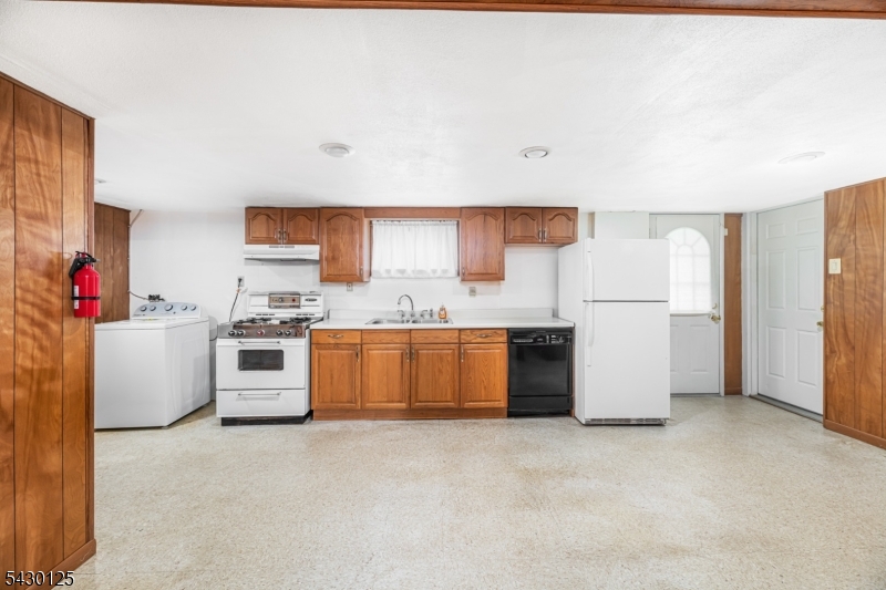 225 Linden Rd