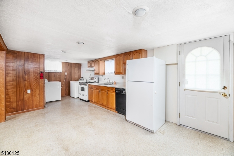 225 Linden Rd