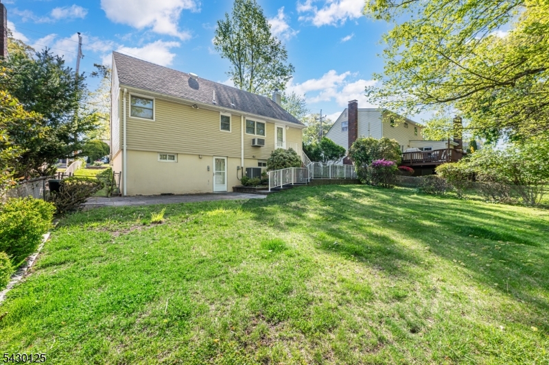 225 Linden Rd