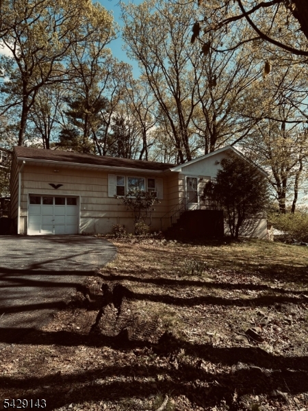 264 Carentan Rd