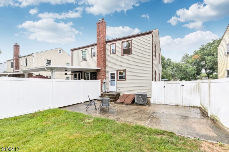 241 Windsor Ave
