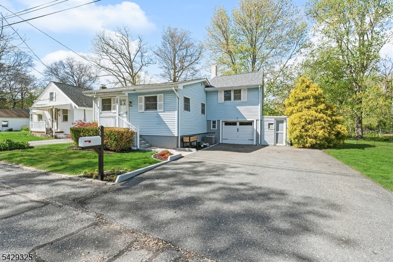 20 Madelyn Ave