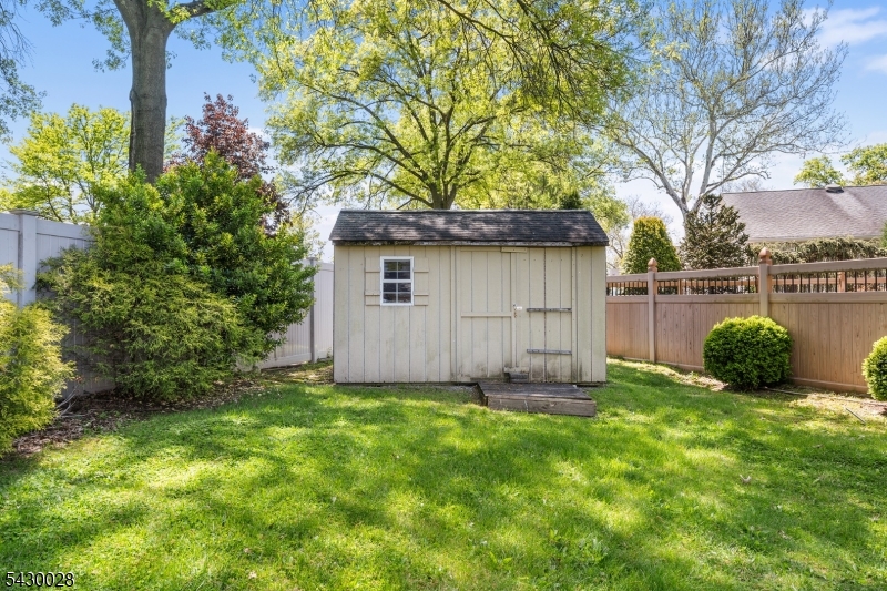 124 Crain Rd